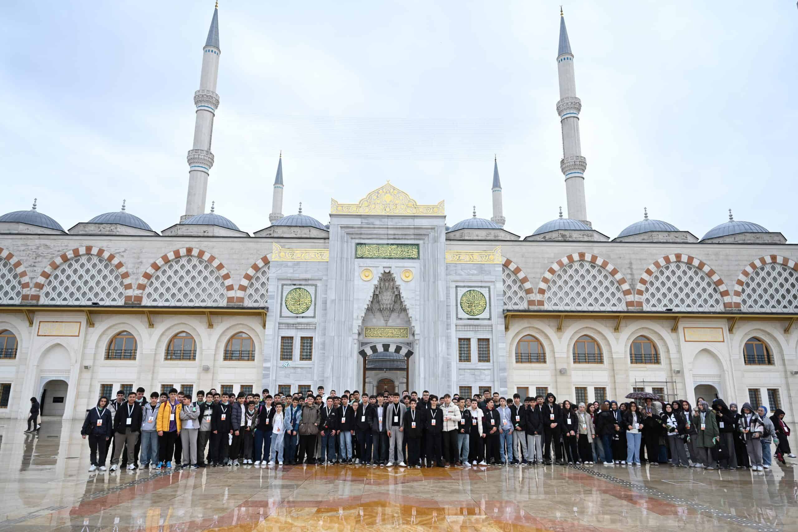 Konya’da 25.920 Lise Öğrencisi Genç Seyyah Projesiyle Yüksek Hızlı Trenle İstanbul'u Tanıyacak