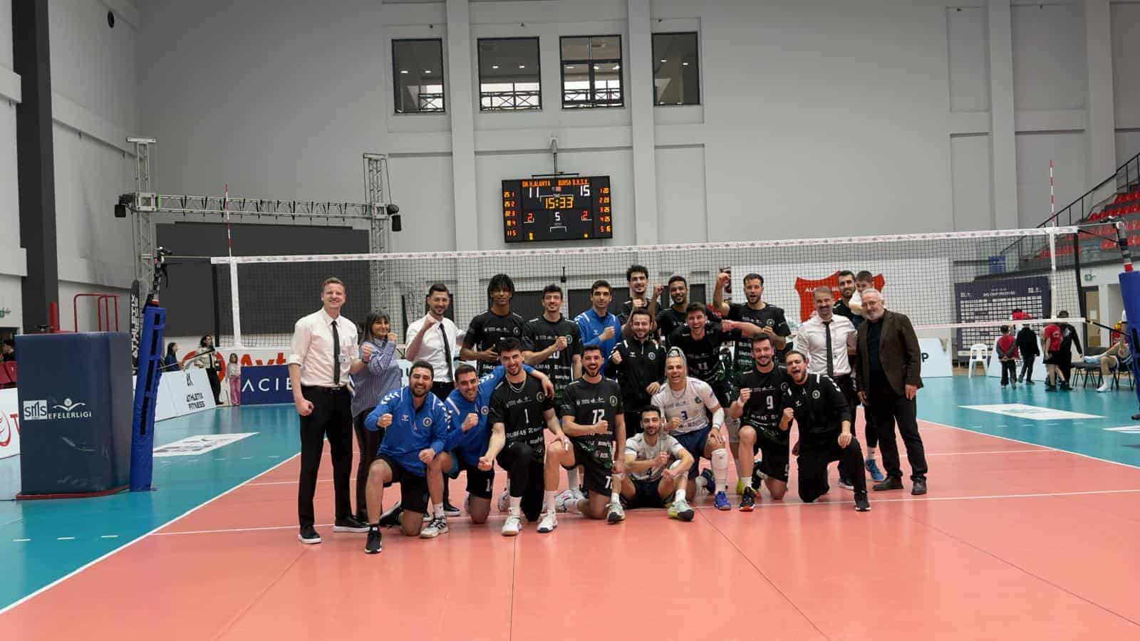 Bursa Büyükşehir Belediyespor, Alanya deplasmanında müthiş bir mücadeleyle galip geldi