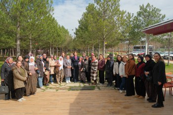 Başkan Ayşe Ünlüce, Mihalgazili Kadınlarla Eskişehir’de Bir Araya Geldi